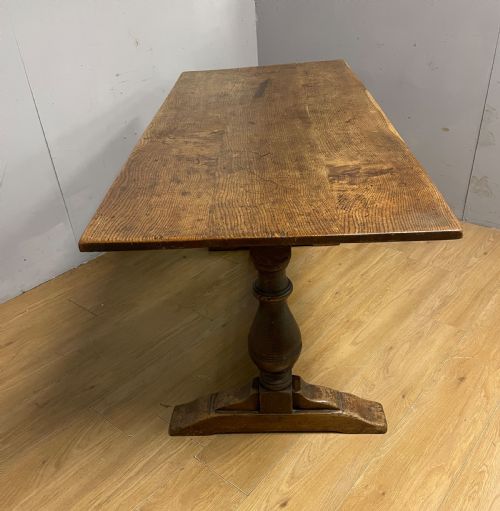 ARTS AND CRAFTS SIX SEATER OAK REFECTORY TABLE - ADDITIONAL PHOTO 5