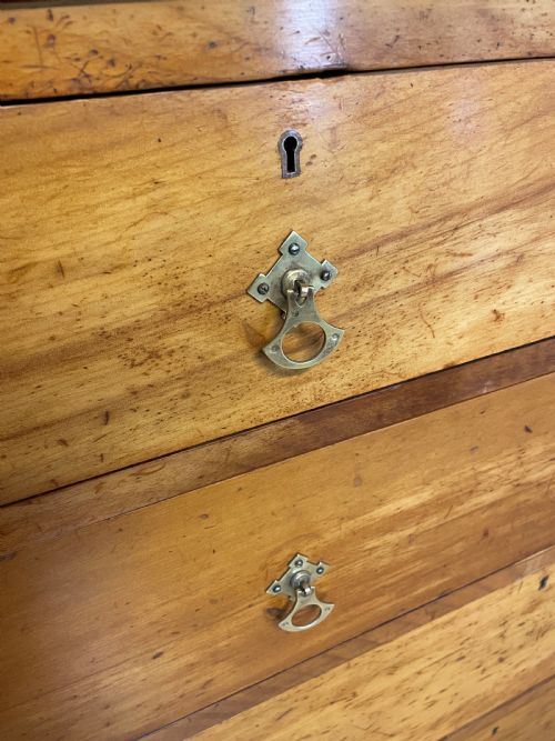 C19TH SATIN WALNUT GOTHIC STYLE CHEST OF DRAWERS - ADDITIONAL PHOTO 5