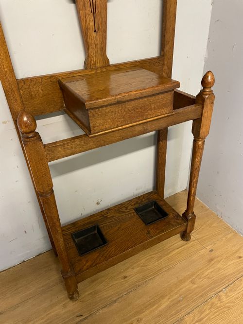 ARTS AND CRAFTS SMALL GOLDEN OAK HALL STAND - ADDITIONAL PHOTO 1