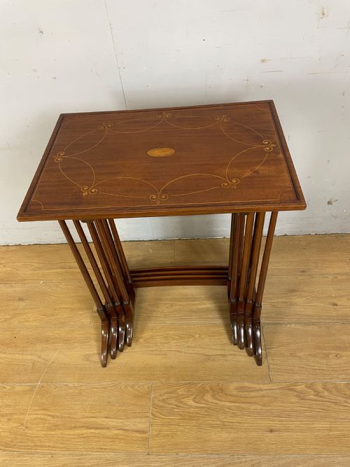 EDWARDIAN INLAID MAHOGANY NEST OF FOUR TABLES QUARTETTO - ADDITIONAL PHOTO 1