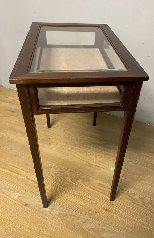 MAHOGANY BIJOUTERIE CABINET WITH INLAY AND TWO KEYS - ADDITIONAL PHOTO 7
