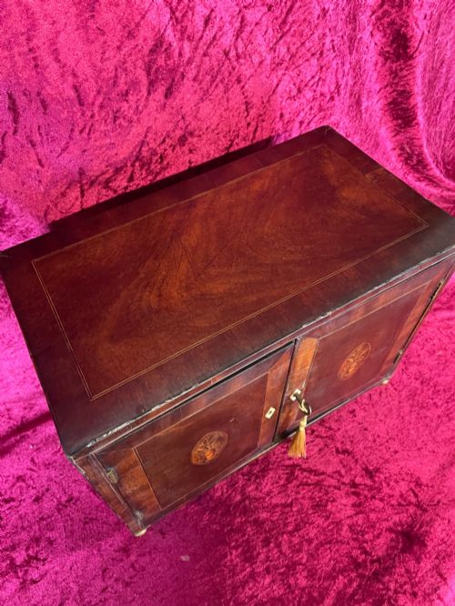 GEORGIAN SMALL INLAID MAHOGANY SPICE CABINET CIRCA 1810 - ADDITIONAL PHOTO 4