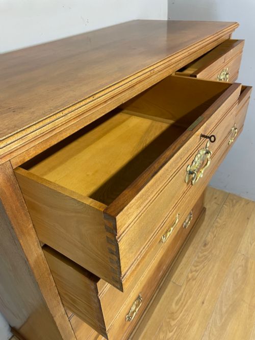 ARTS AND CRAFTS SOLID SATIN WALNUT FOUR HEIGHT CHEST OF DRAWERS - ADDITIONAL PHOTO 5
