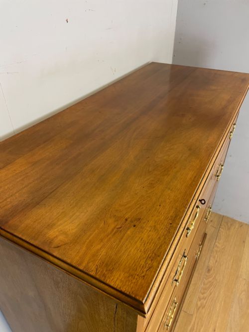 ARTS AND CRAFTS SOLID SATIN WALNUT FOUR HEIGHT CHEST OF DRAWERS - ADDITIONAL PHOTO 9