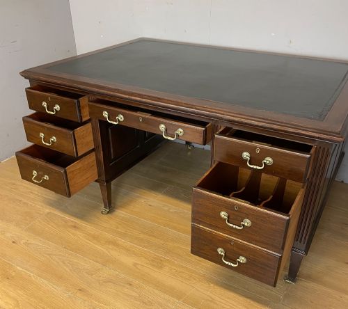 EDWARDIAN MAHOGANY PARTNERS DESK BY COOKES OF FINSBURY LONDON - ADDITIONAL PHOTO 4