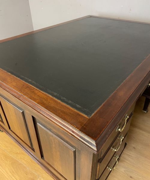 EDWARDIAN MAHOGANY PARTNERS DESK BY COOKES OF FINSBURY LONDON - ADDITIONAL PHOTO 9