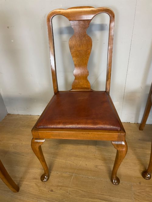 QUEEN ANNE STYLE SET OF FIVE 41 WALNUT DINING CHAIRS - ADDITIONAL PHOTO 9