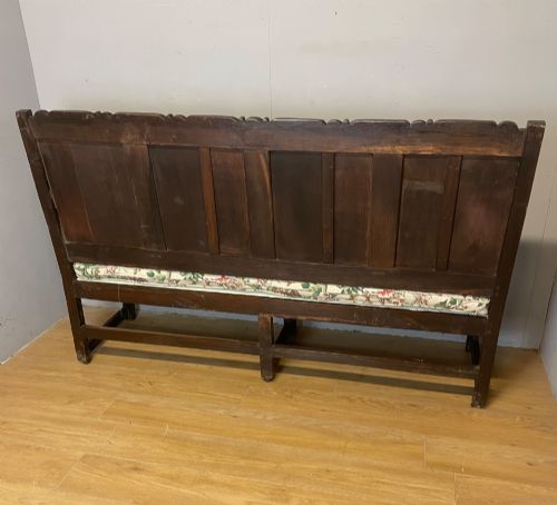 GEORGIAN CARVED OAK FOUR PANEL SETTLE - ADDITIONAL PHOTO 11