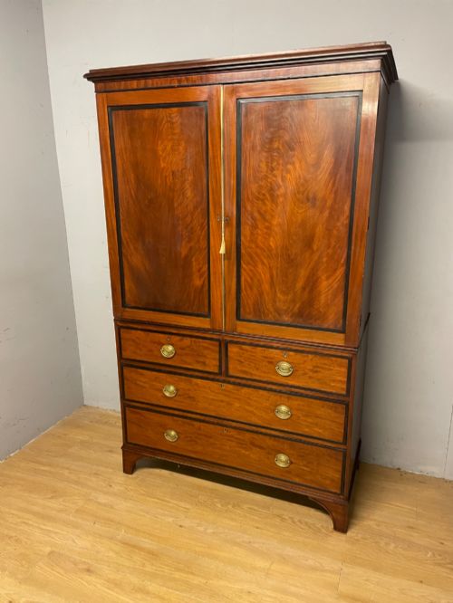 GEORGIAN FLAME MAHOGANY COUNTRY HOUSE LINEN PRESS
