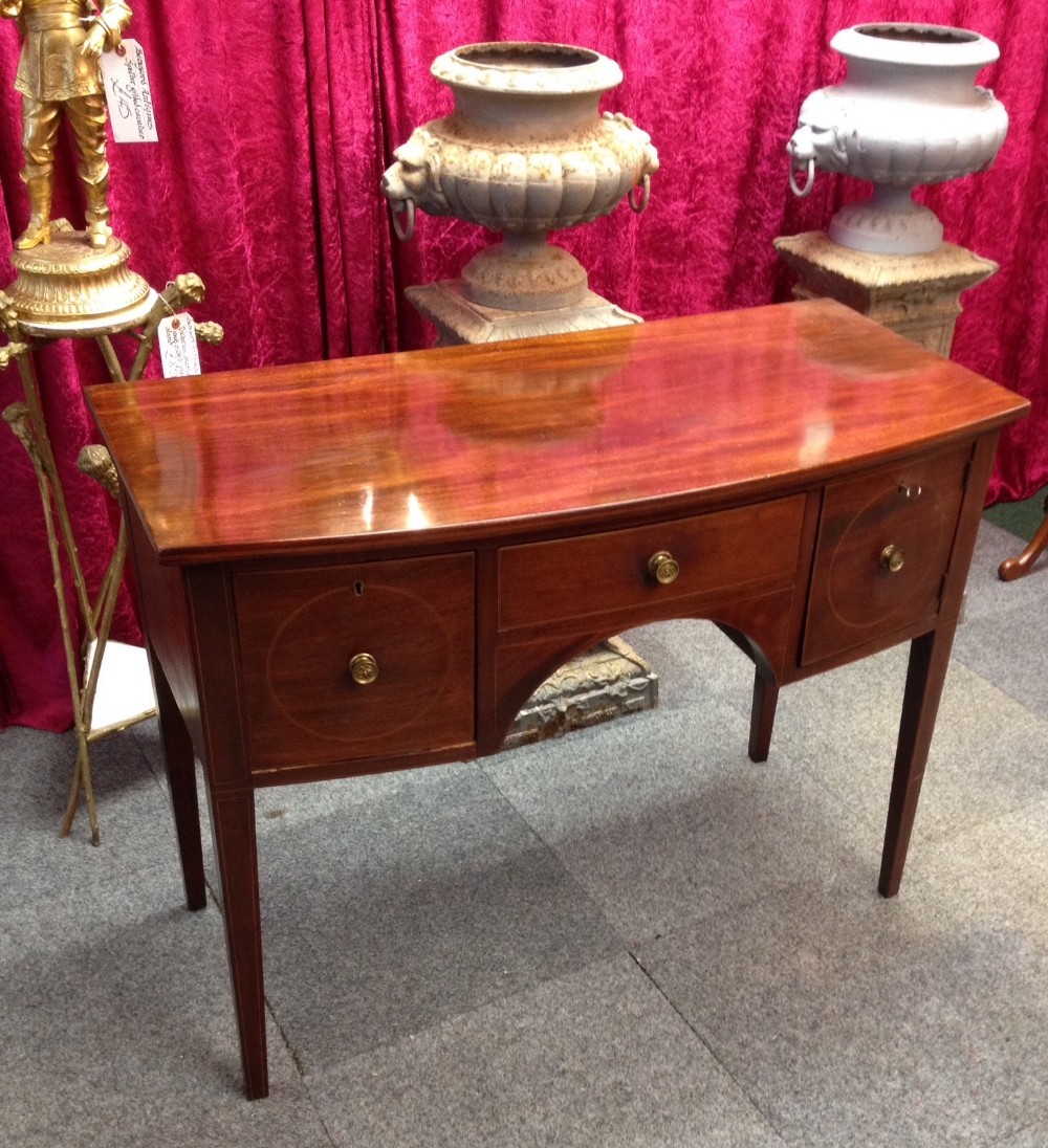 Georgian mahogany bow fronted sideboard original knobs and key 