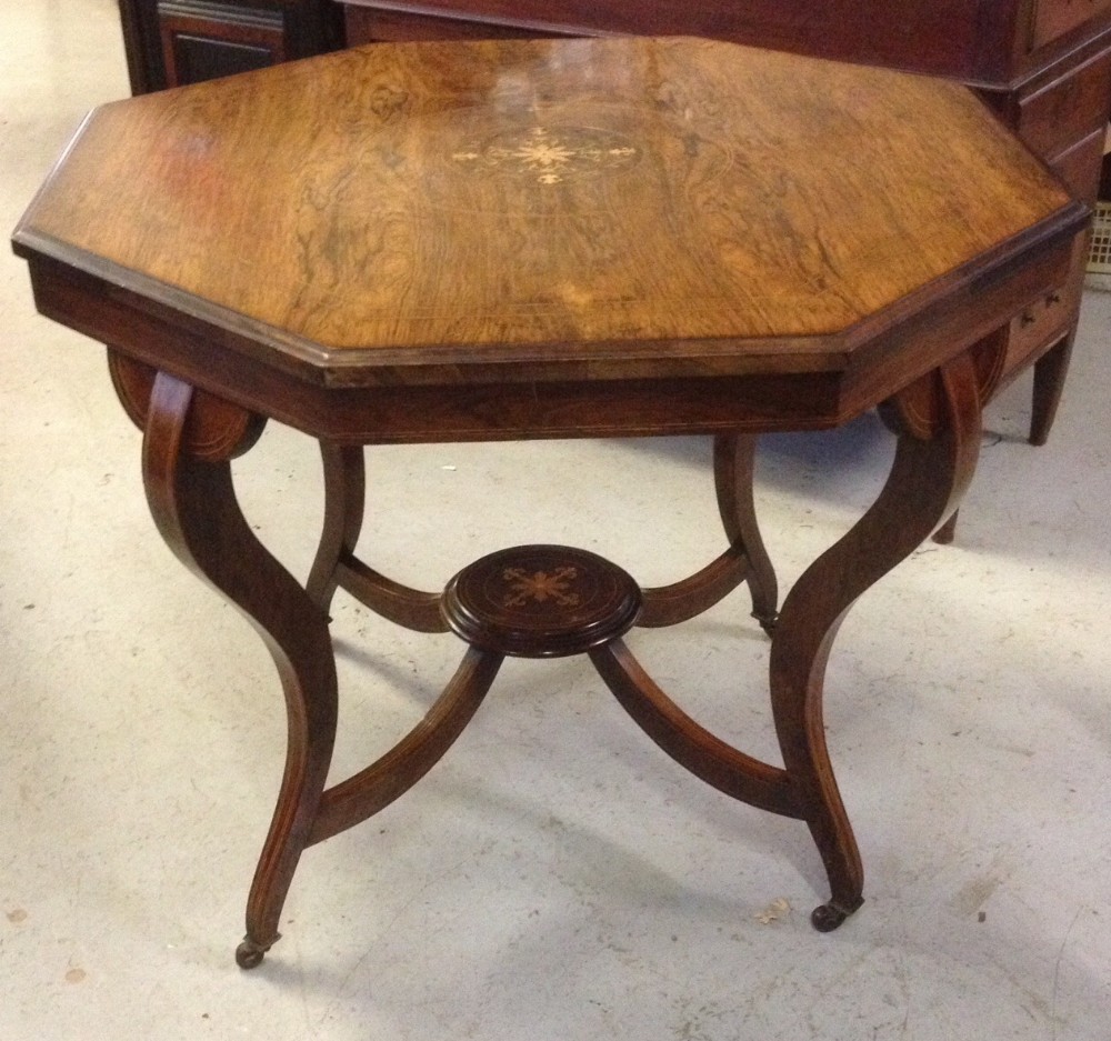 Late Victorian inlaid rosewood centre table in original condition 