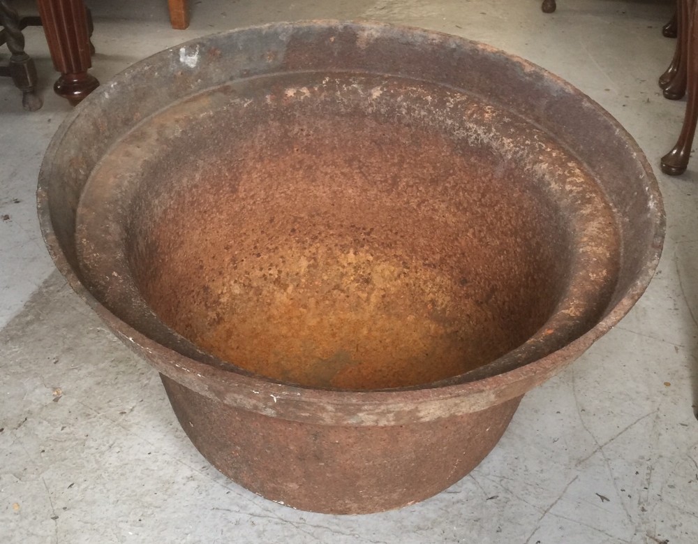 Victorian large cast iron cauldron