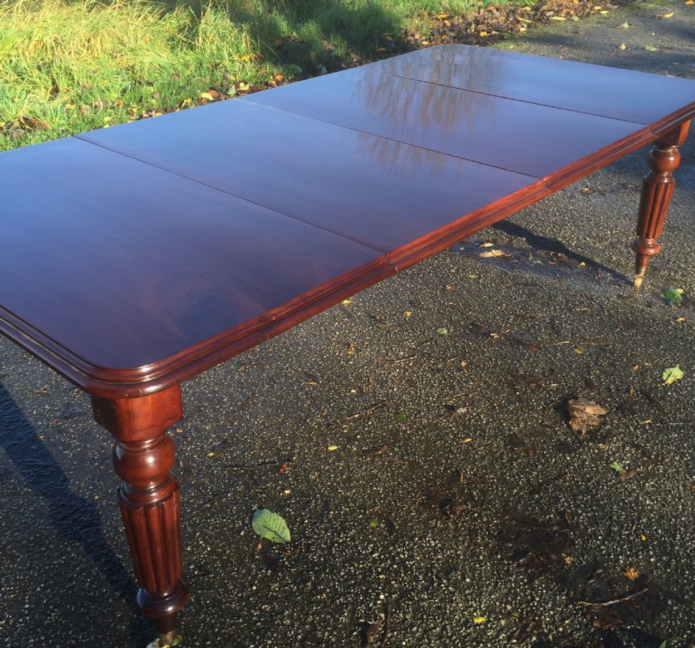 Antique mahogany 10 seater extending dining table fully restored 
