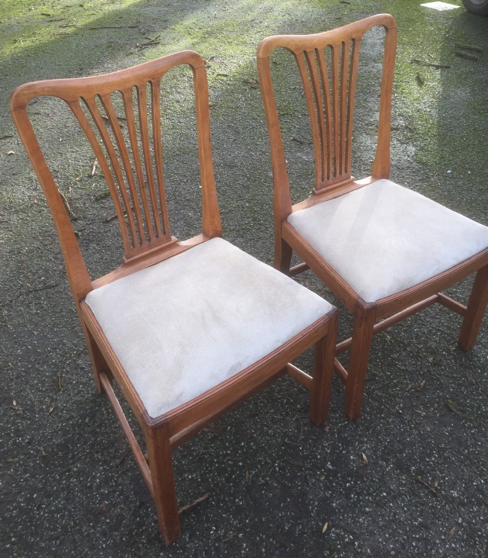 Antique pair Georgian side chairs circa 1790