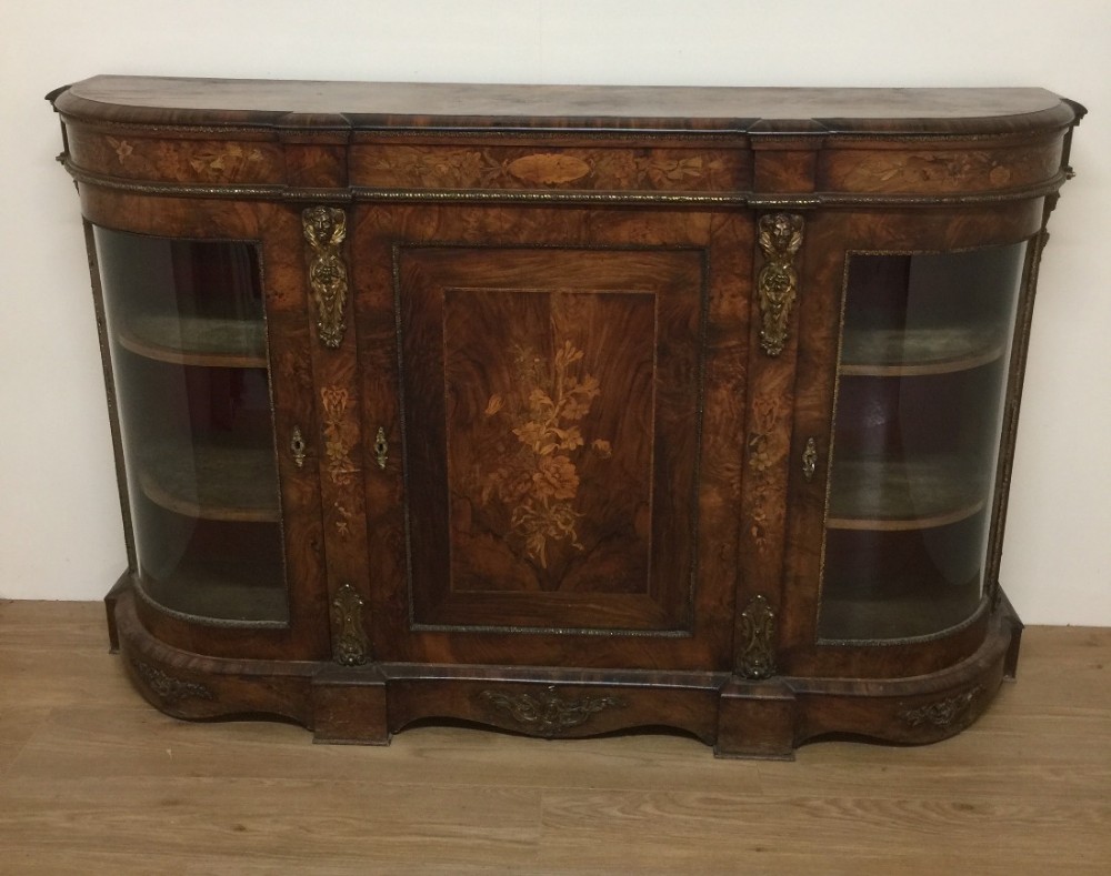 Inlaid walnut credenza with ormolu mounts - nineteenth century