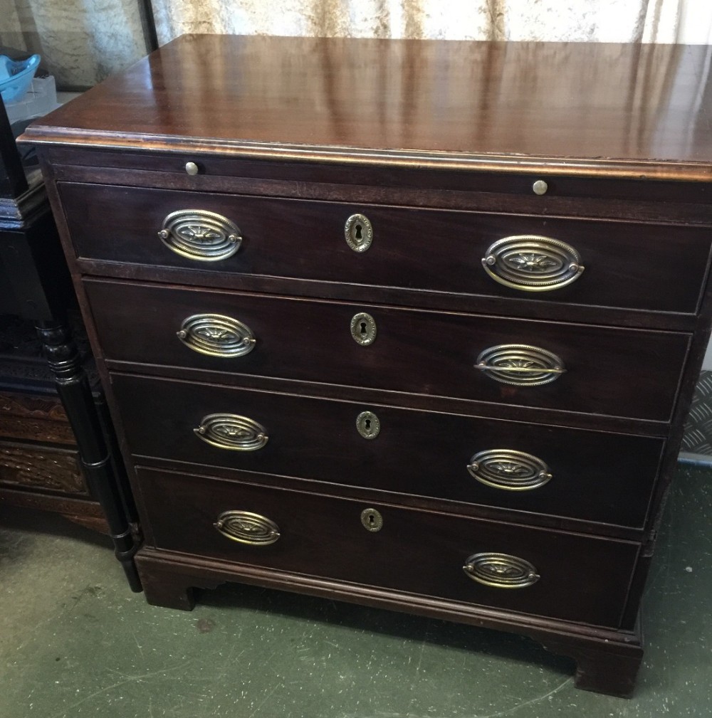 Small George 3rd mahogany chest of drawers 
