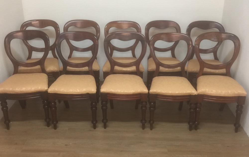 Set of 10 Victorian mahogany balloon back dining chairs circa 1870