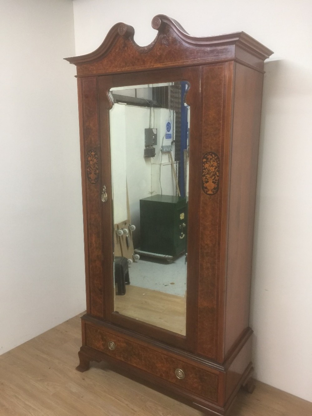 Edwardian inlaid mahogany and burr walnut wardrobe 