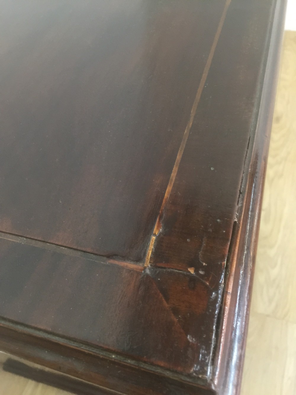 Small nineteenth century Mahogany chest of drawers  View VII