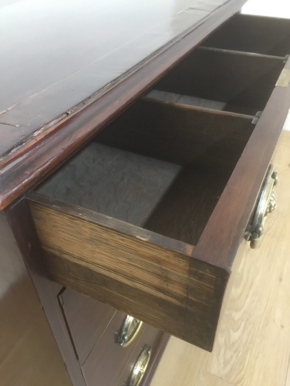 Small nineteenth century Mahogany chest of drawers  View XVII