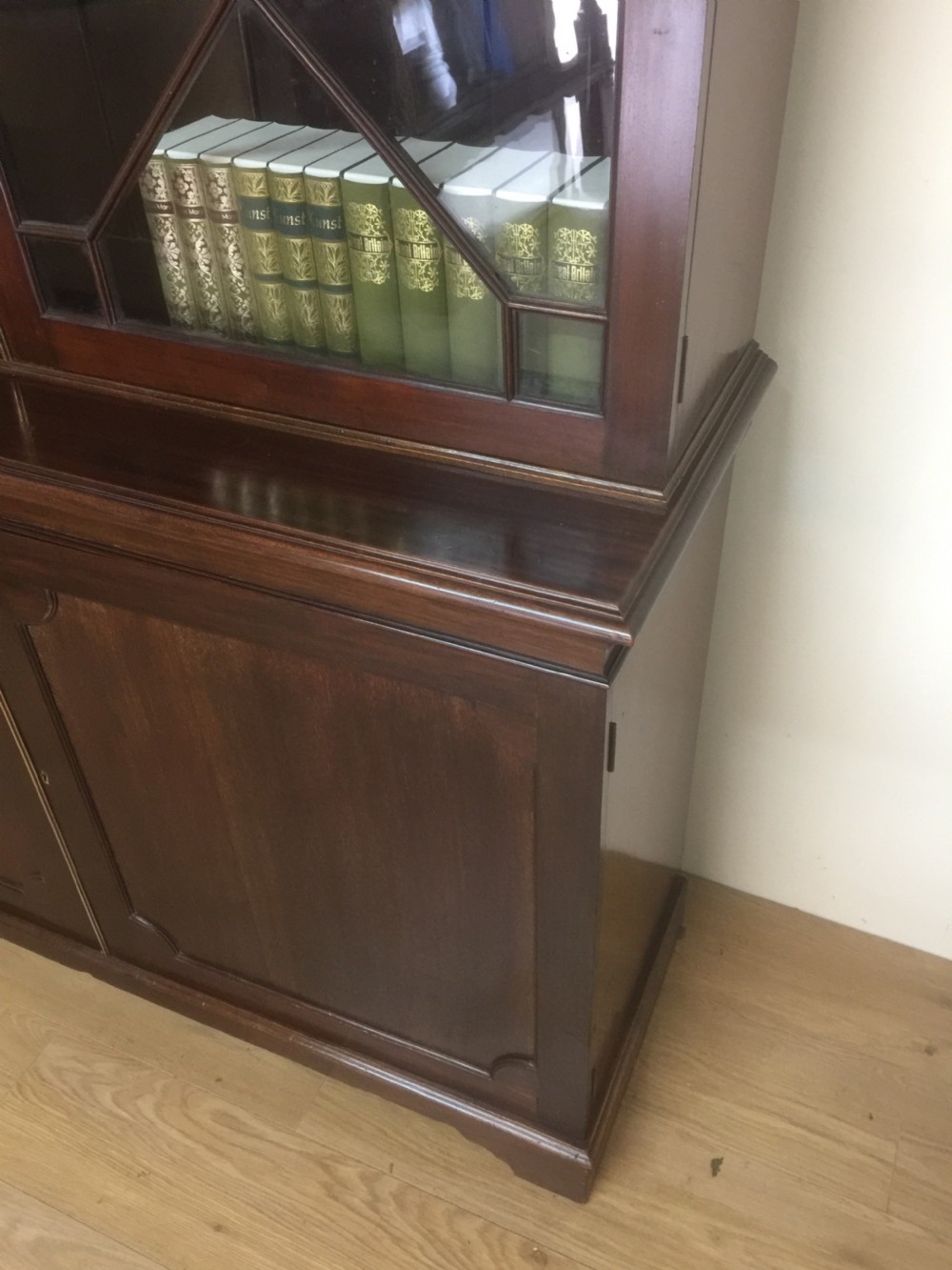 Mahogany nineteenth century library bookcase  View II