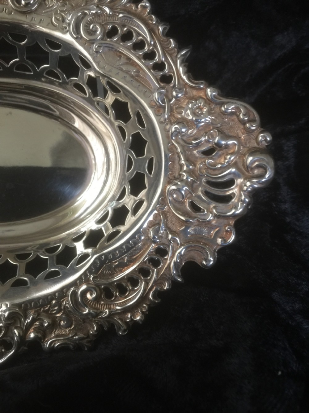 Solid silver Bon Bon dish by William Comyms London 1896 View II