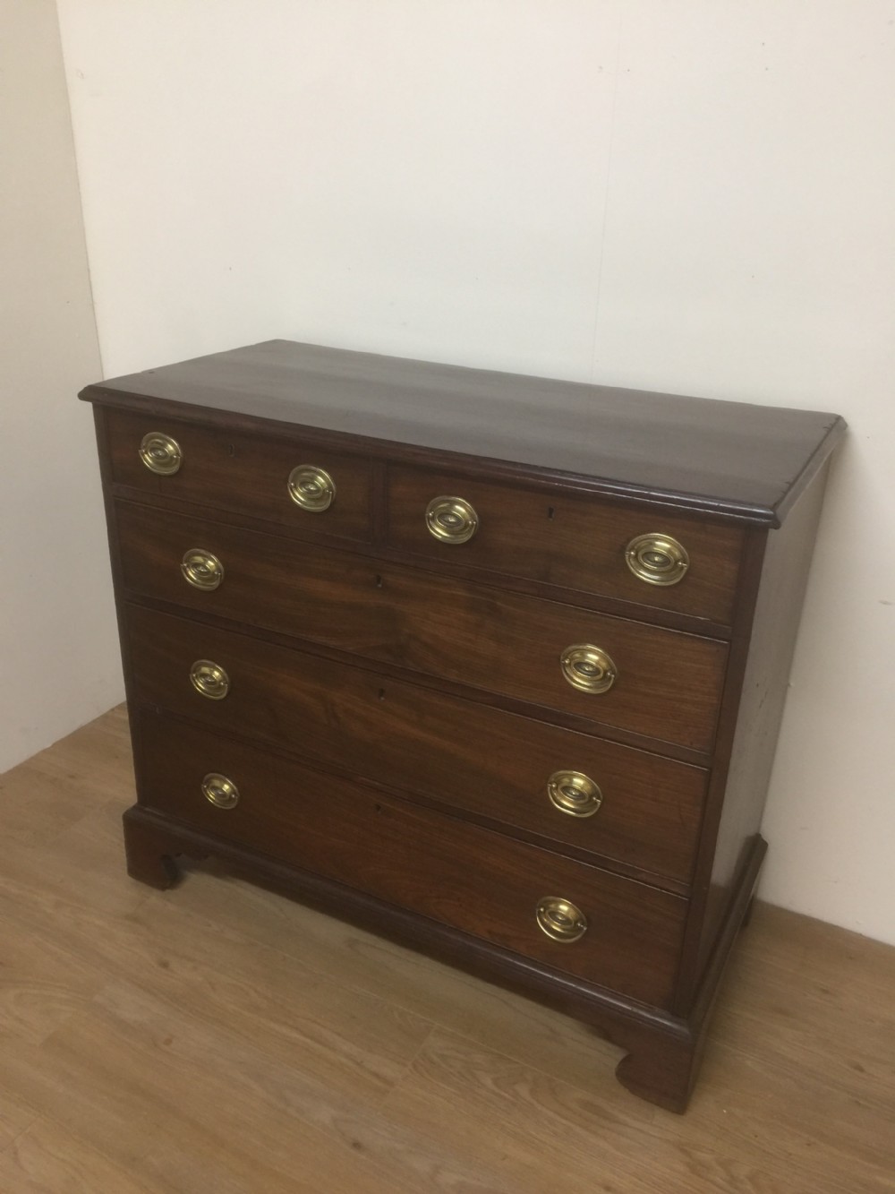 Georgian Mahogany chest of drawers circa 1780 