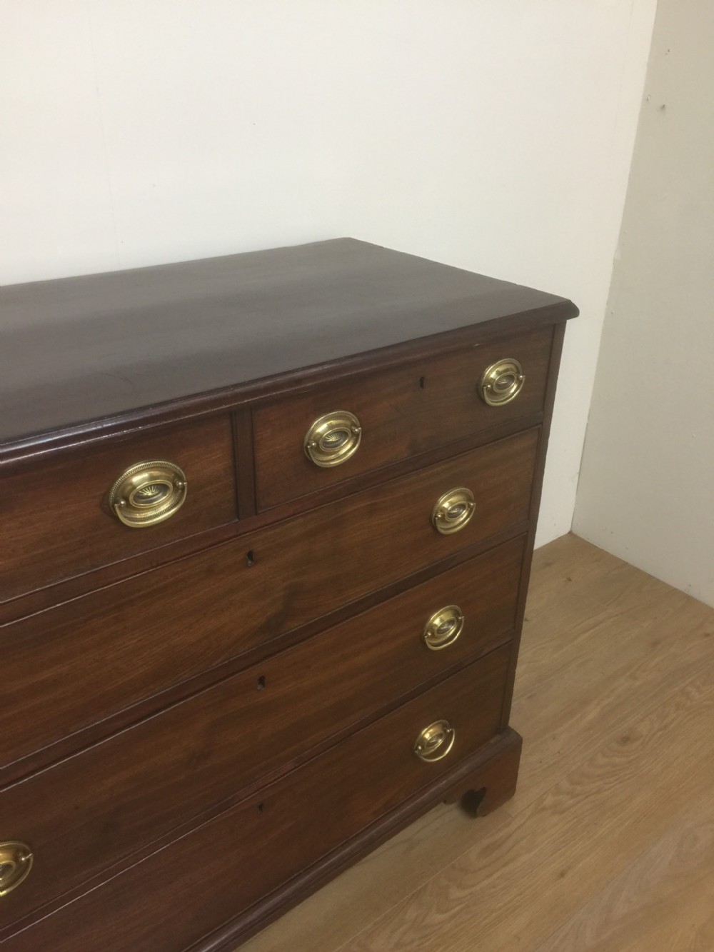 Georgian Mahogany chest of drawers circa 1780  View XIV