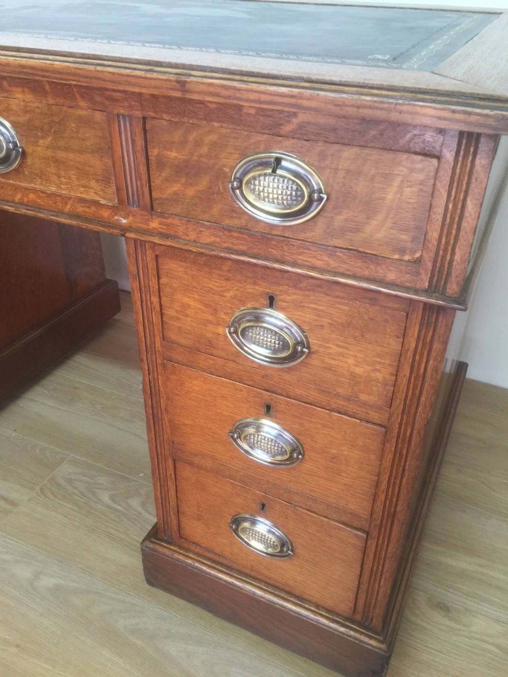 Edwardian golden oak twin Pedestal desk with tooled leather top View III
