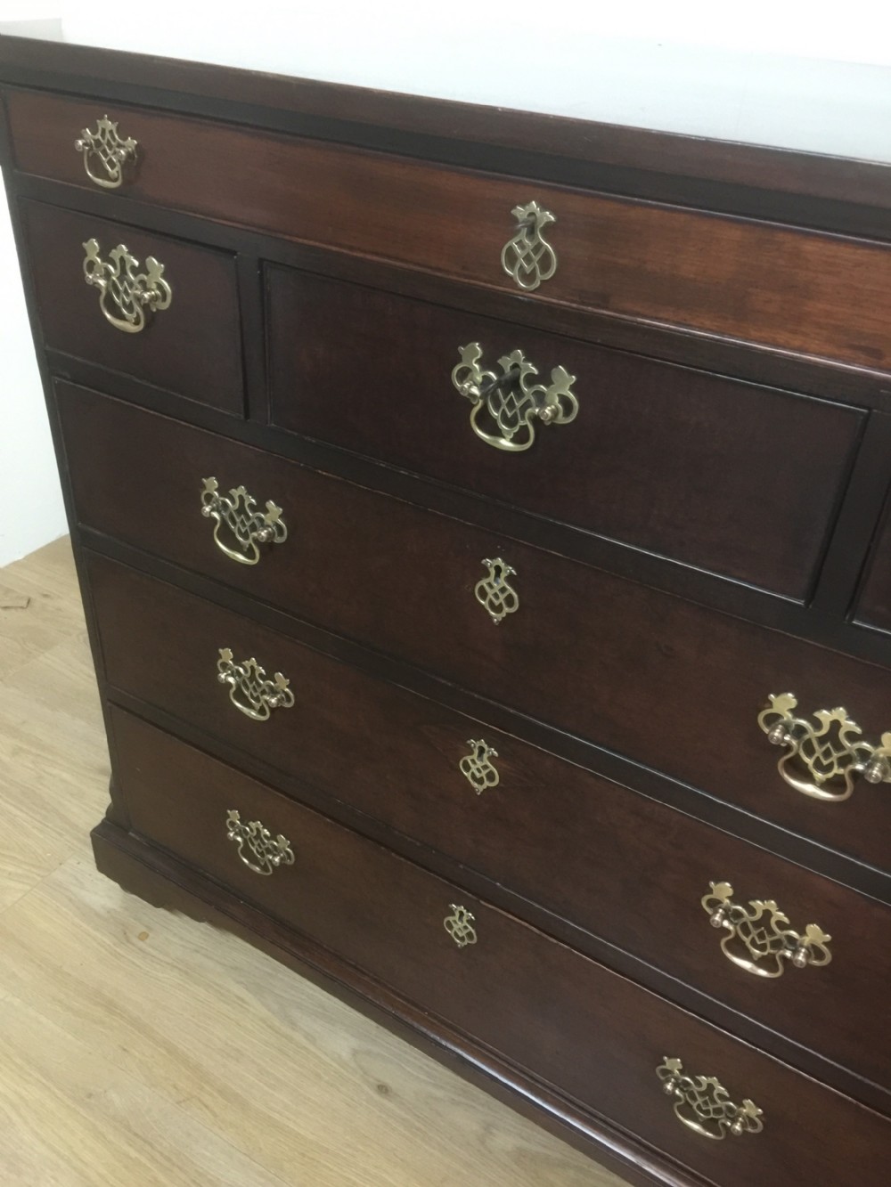 Late Georgian Mahogany chest of drawers with fitted dressing drawer View III