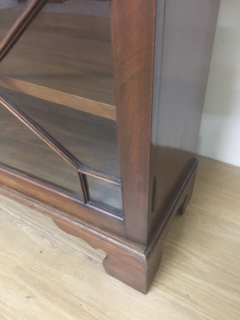 Edwardian mahogany astragal glazed three door bookcase  View VIII