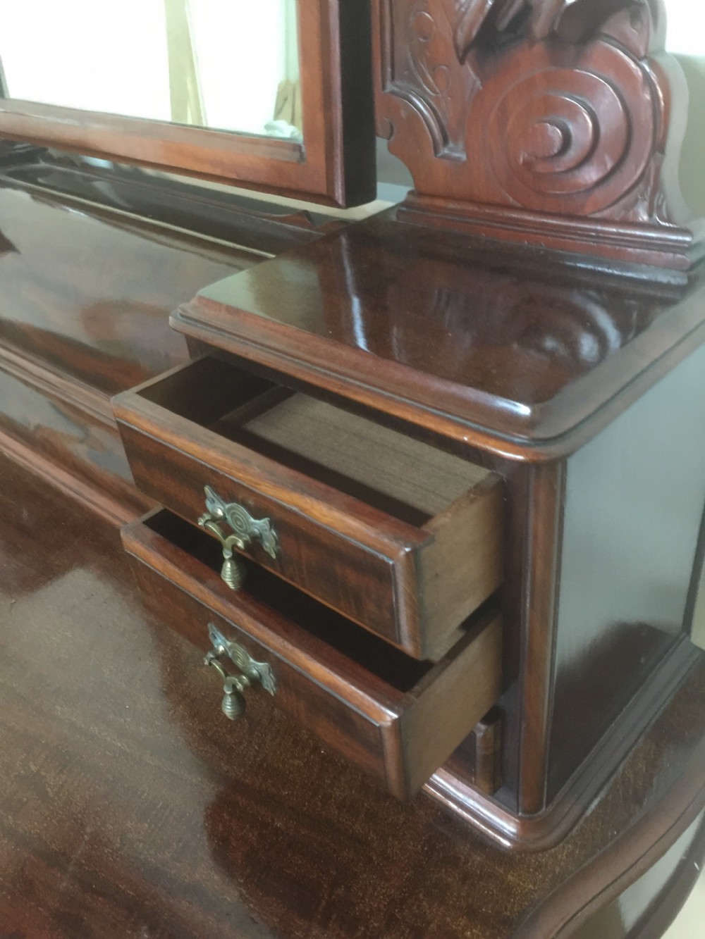 Victorian mahogany duchesse dressing table View X