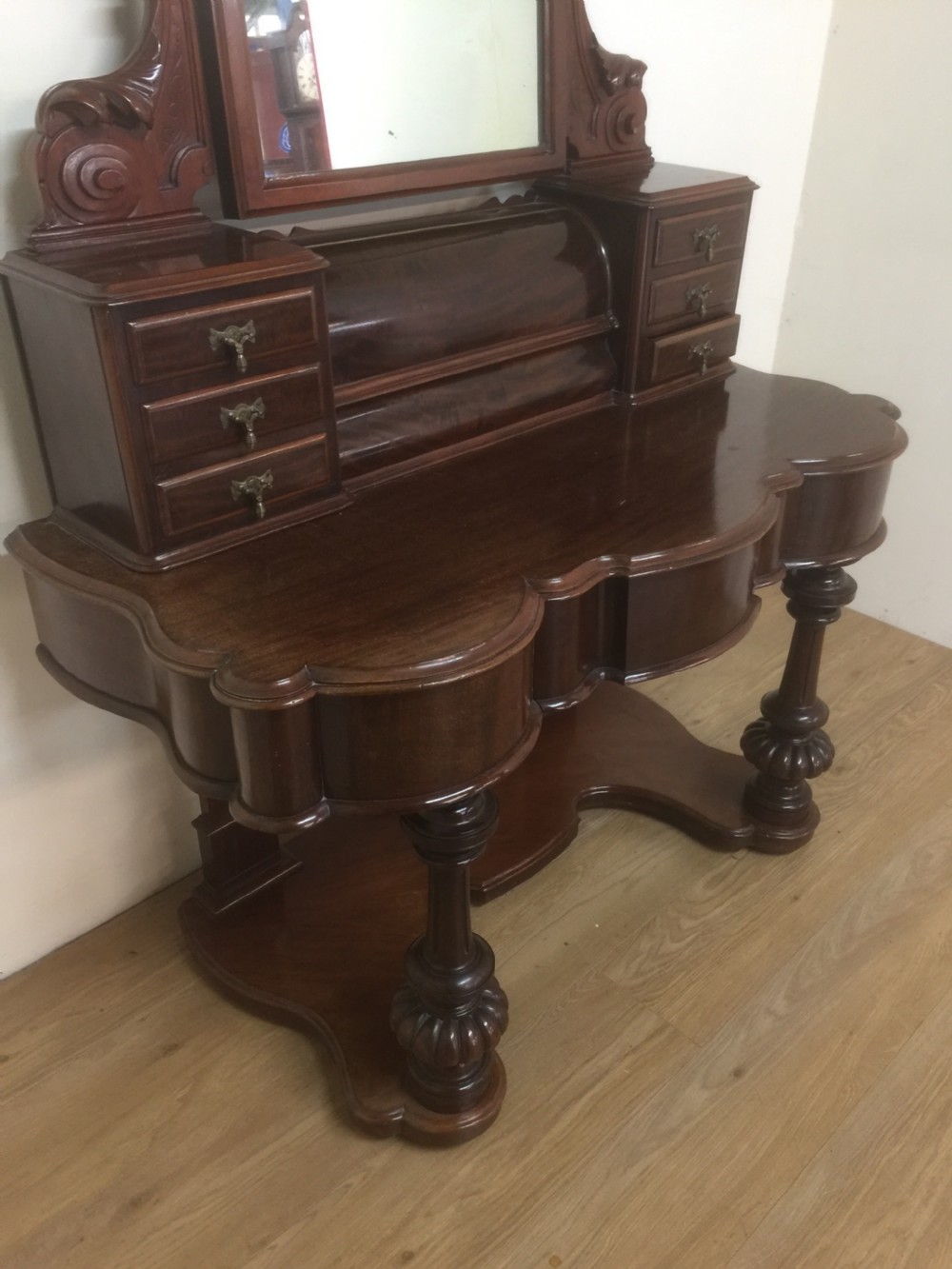 Victorian mahogany duchesse dressing table View XI