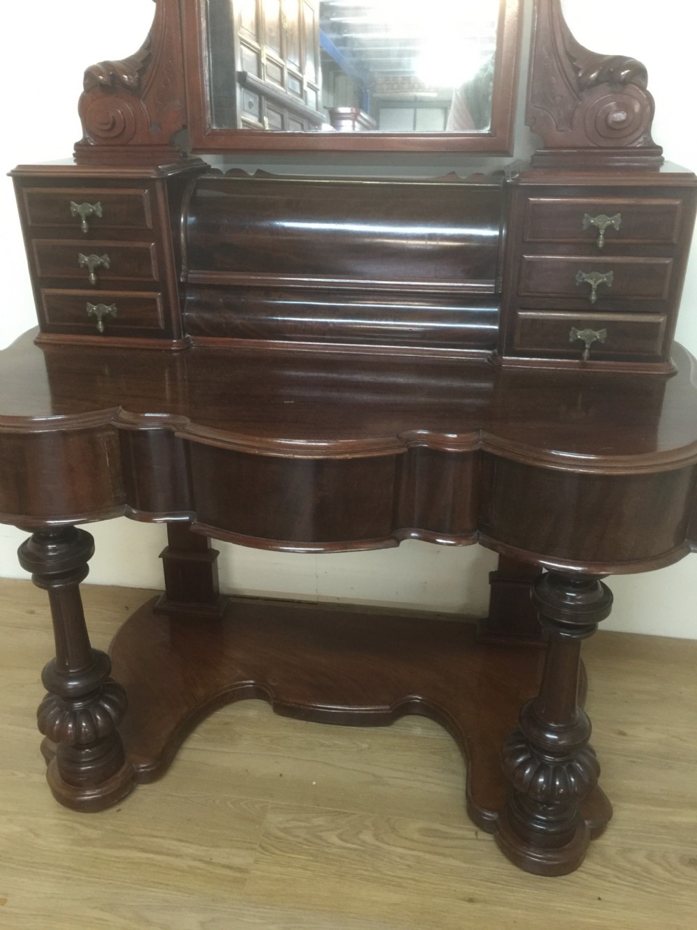 Victorian mahogany duchesse dressing table View XIV