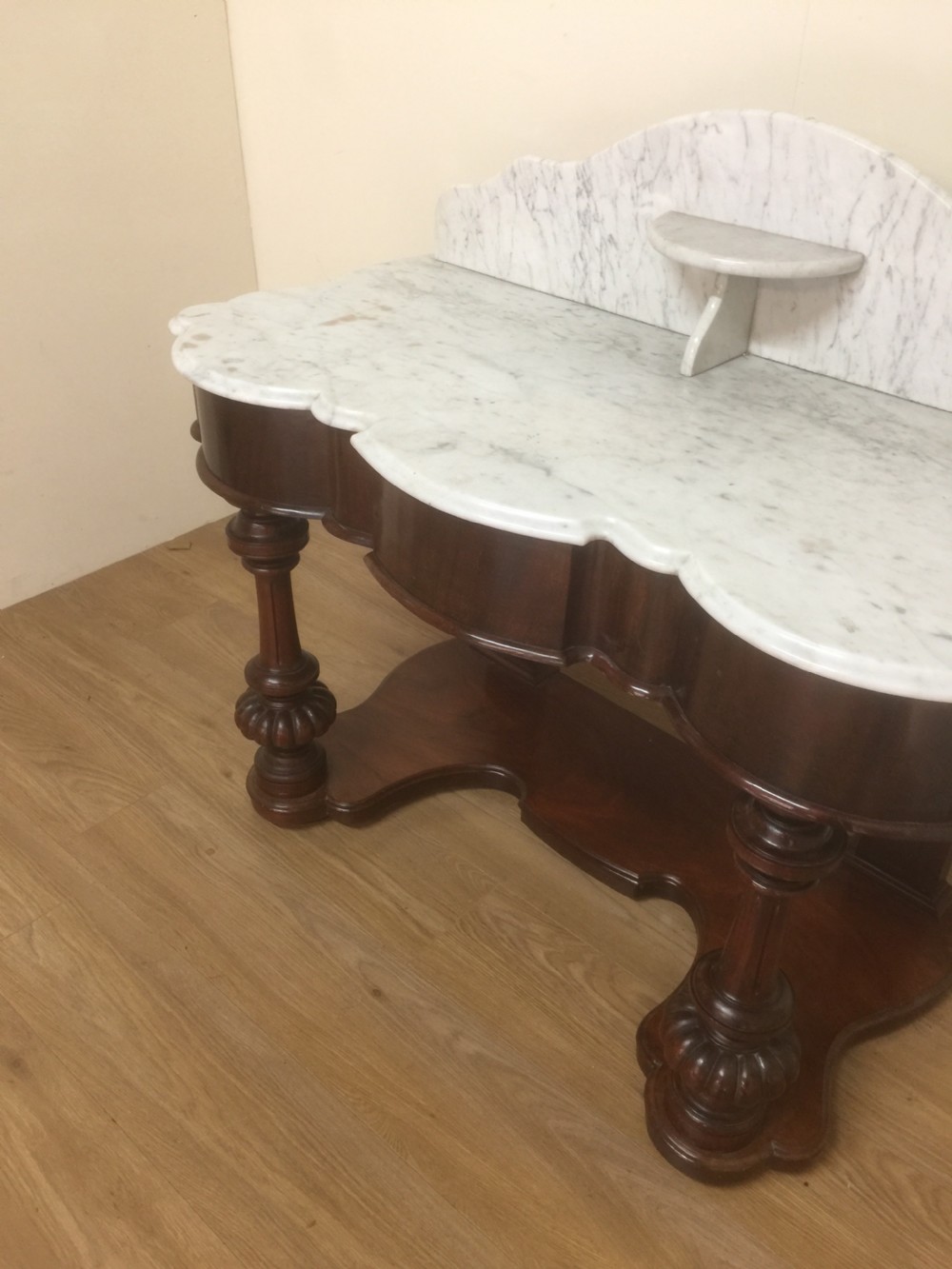 Victorian marble topped mahogany washstand  View X