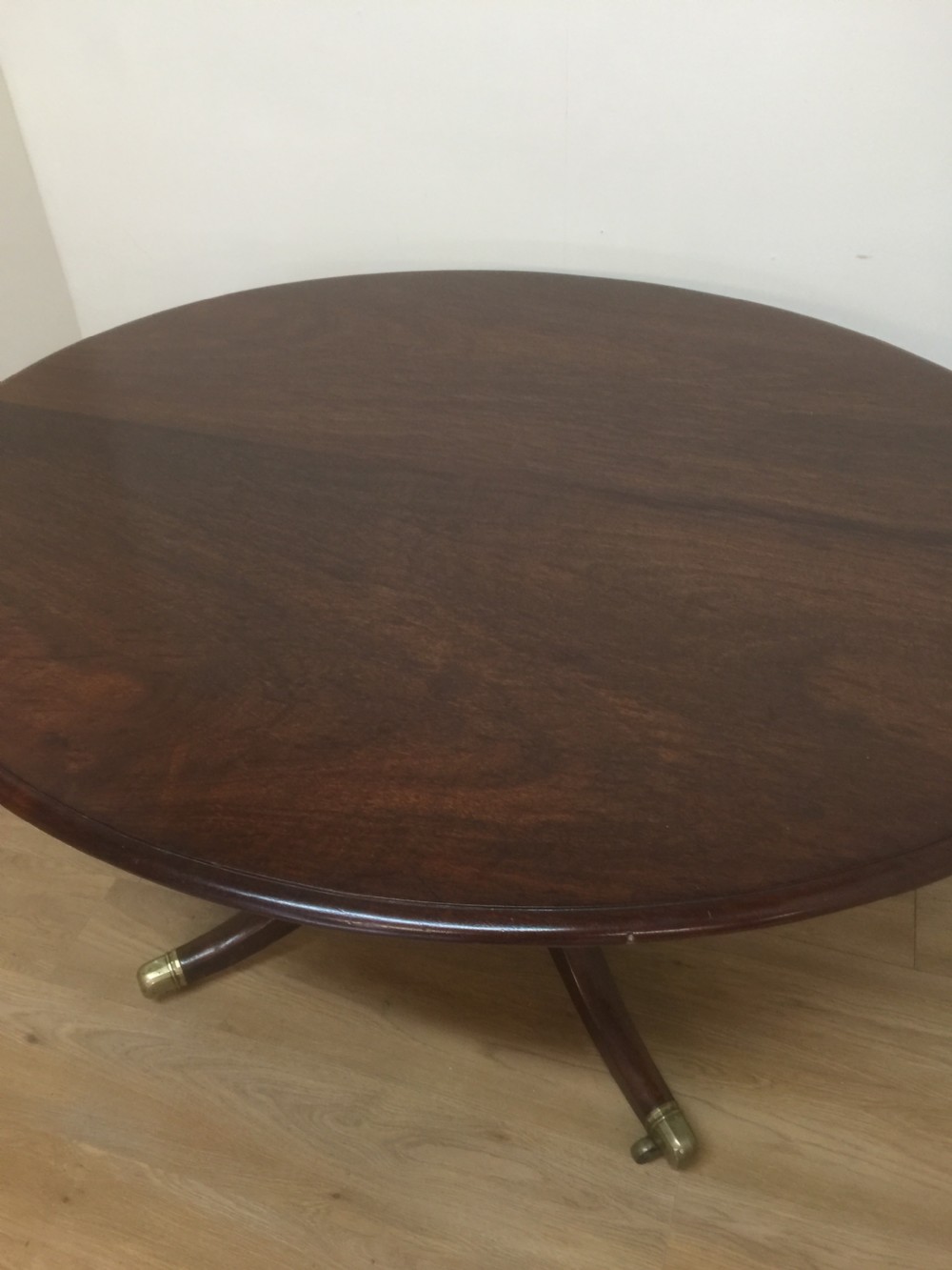 Nineteenth century Mahogany six Seater dining table  View VI