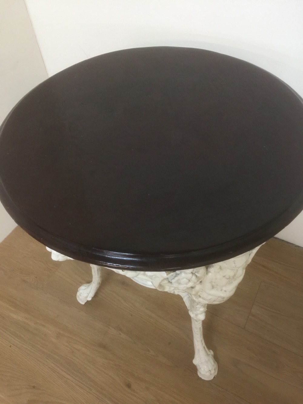 Victorian cast iron pub table with mahogany top circa 1880 View III