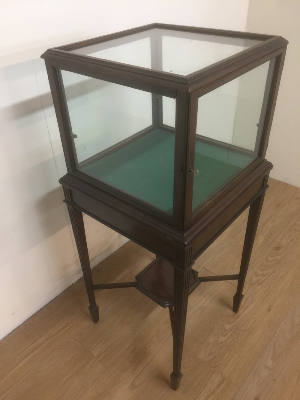 Victorian Mahogany lockable bijouterie Cabinet  View VI