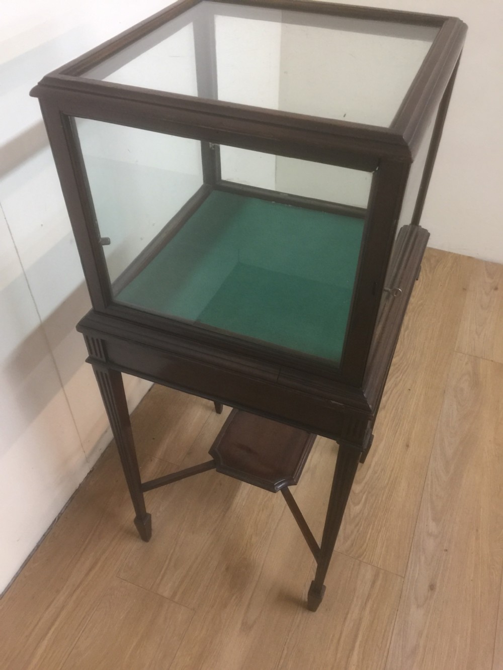 Victorian Mahogany lockable bijouterie Cabinet  View VIII