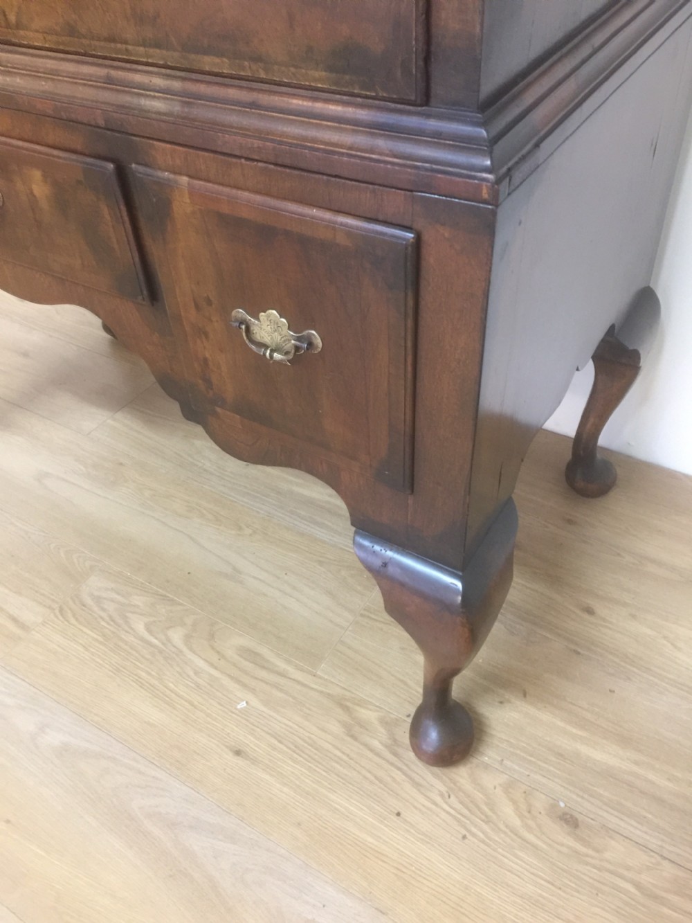 Georgian walnut chest on stand circa 1750 View XII