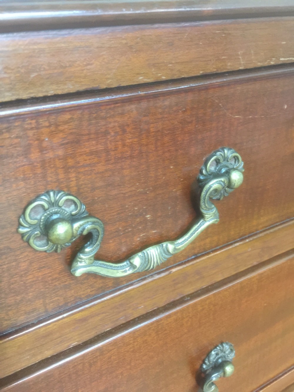Five height Mahogany chest of drawers circa 1920 View V