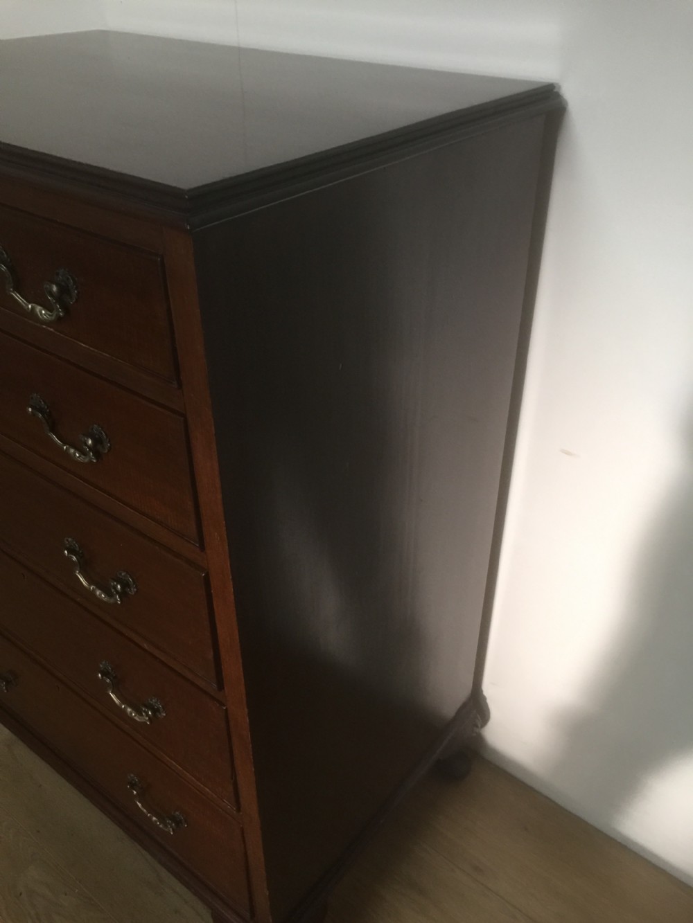 Five height Mahogany chest of drawers circa 1920 View VIII