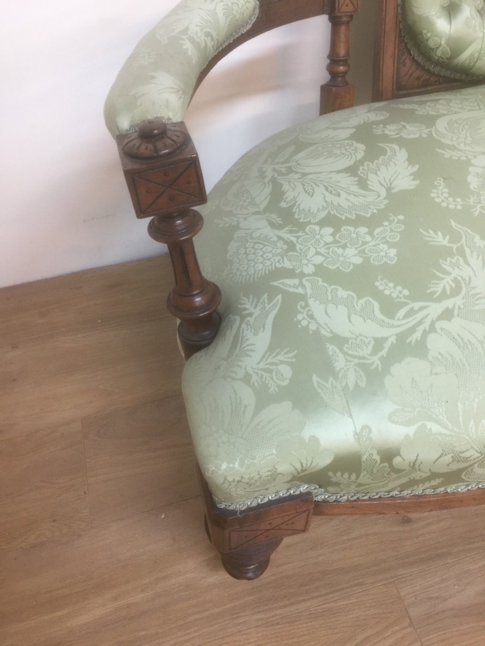 Victorian walnut framed sofa circa 1870 View XI