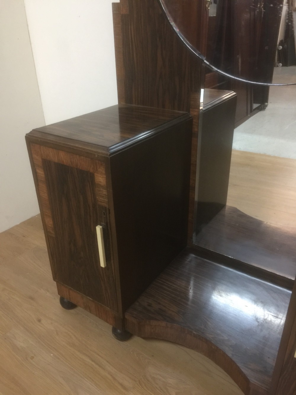 Art Deco rosewood dressing table View IV