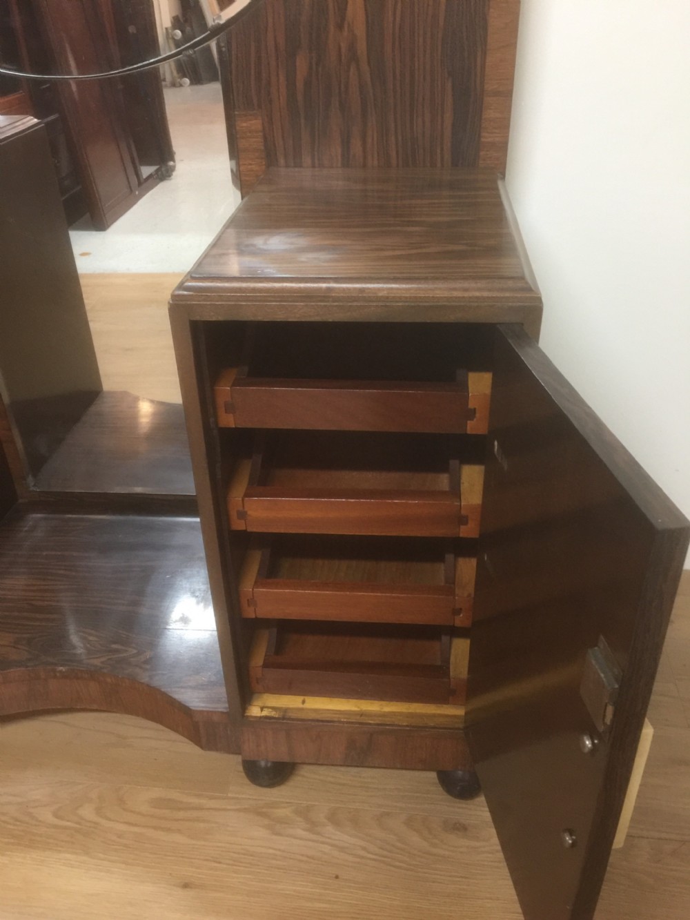 Art Deco rosewood dressing table View V