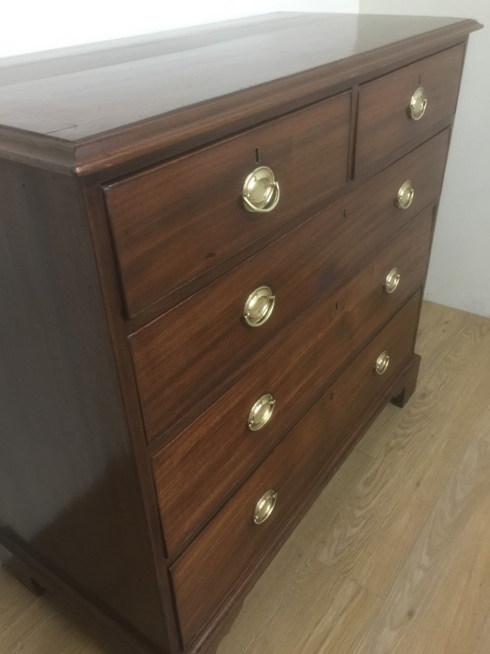 Georgian Mahogany four height chest of drawers  View VIII