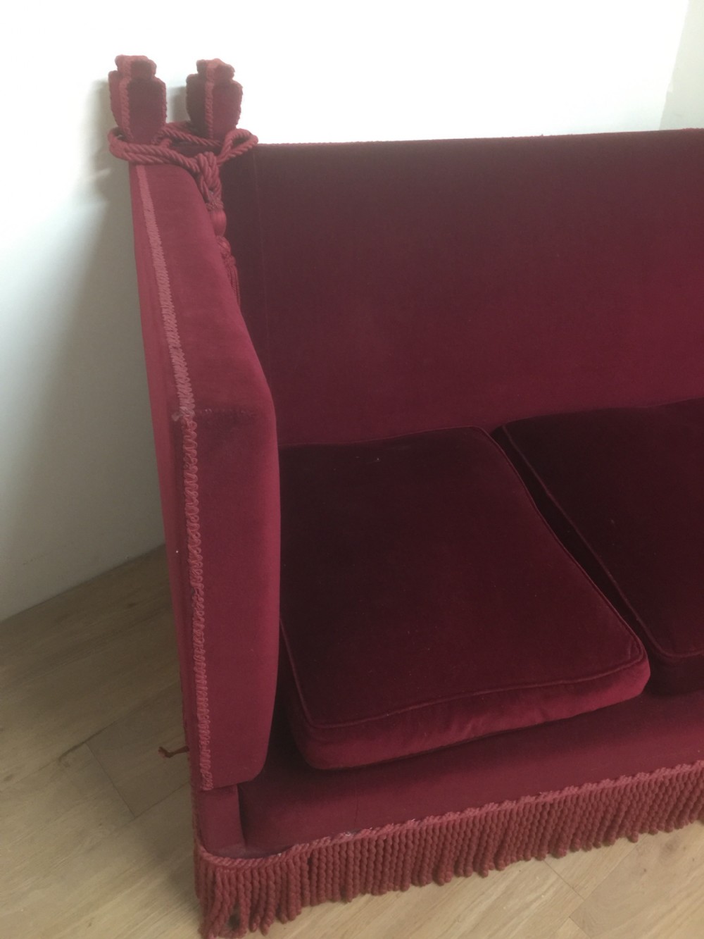 Nineteenth century country house Knole Sofa  View XI