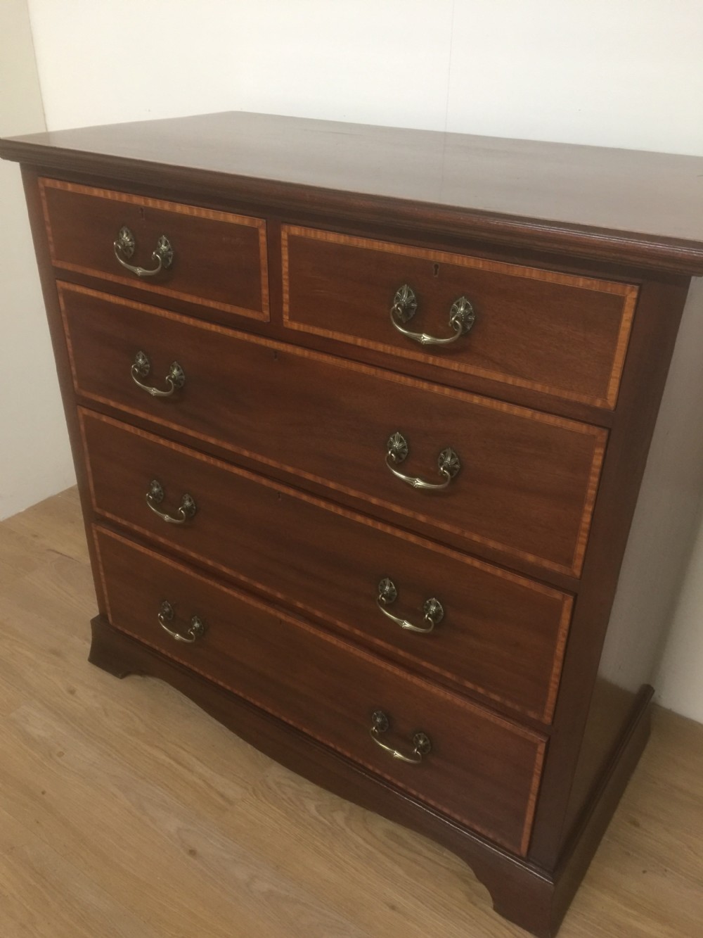 Inlaid mahogany Sheraton revival chest of drawers  View III