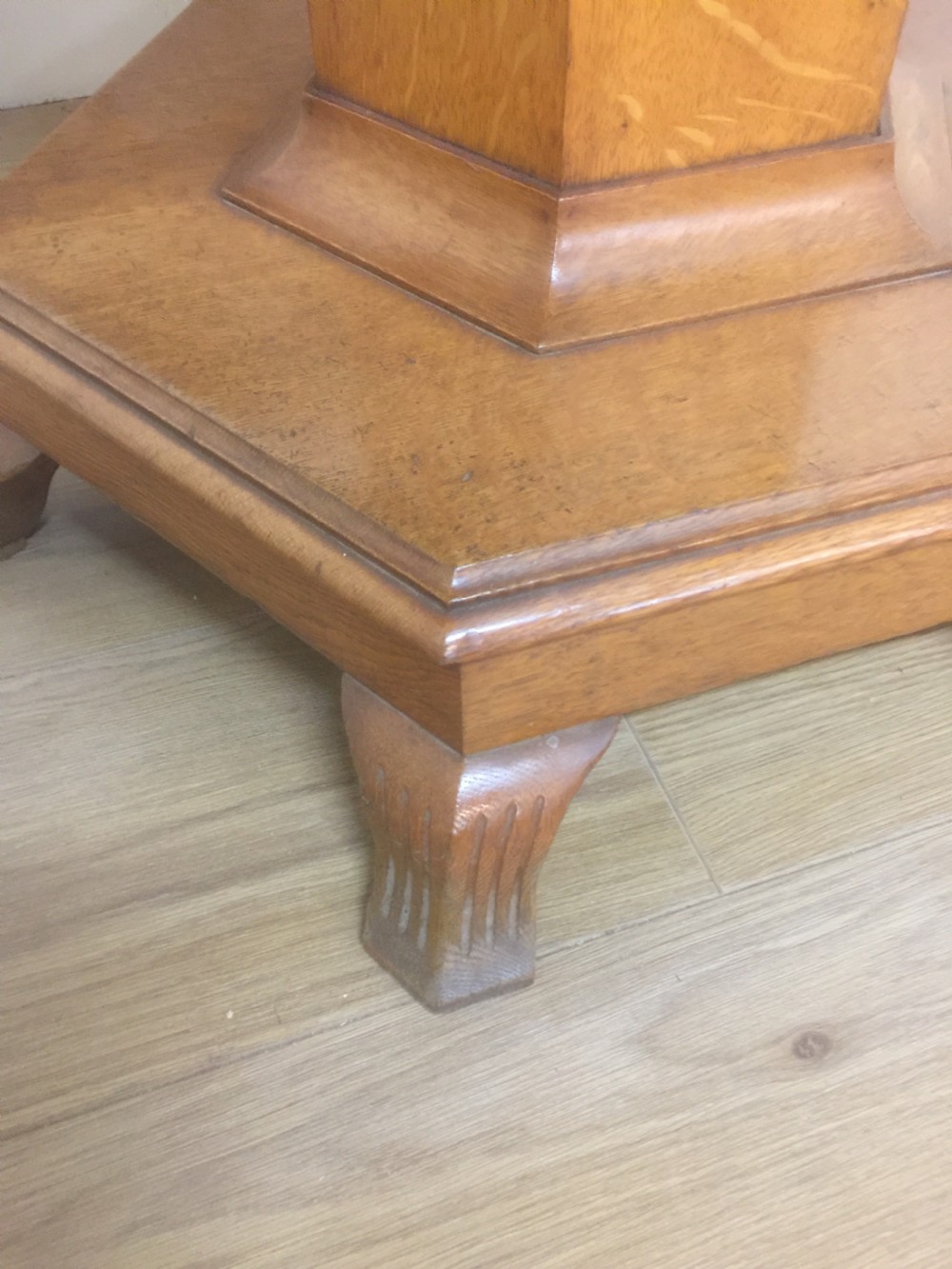 Nineteenth century Golden oak centre table View VI