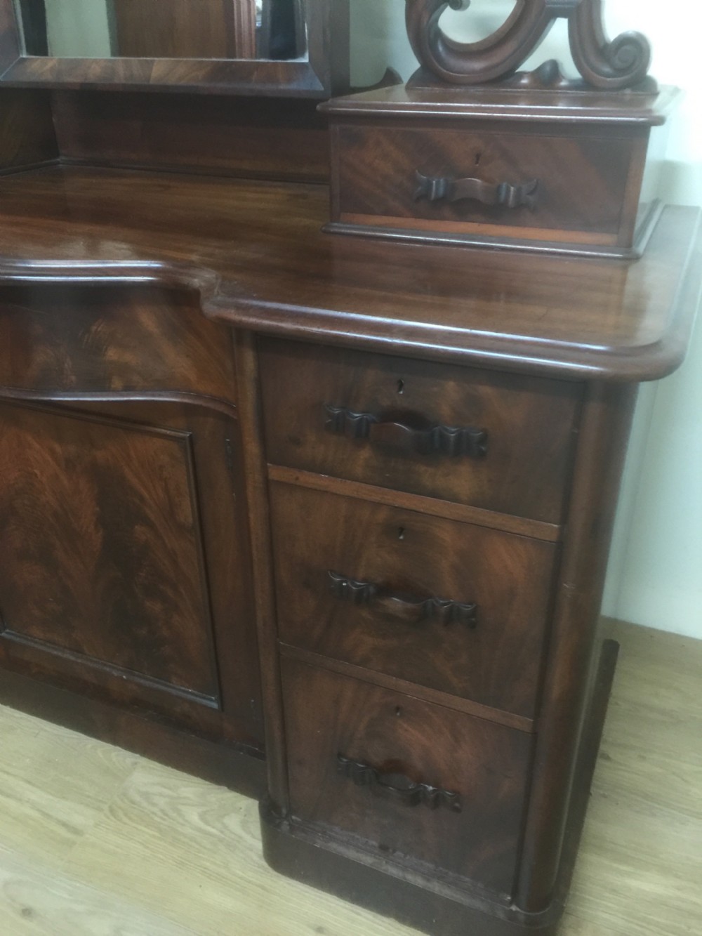 Victorian Flame Mahogany duchesse dressing chest View II